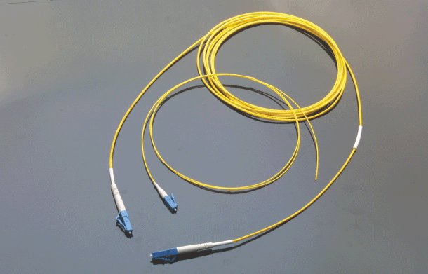LC/UPC - LC/UPC Simplex Patchcord and LC/UPC 900 mic Pigtail